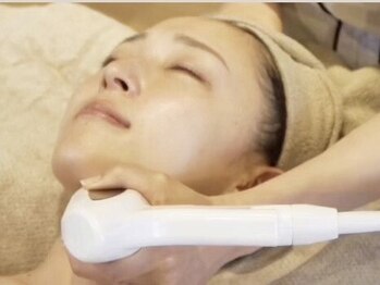 アローナ(Alona)の写真/【1月よりサーマルリフト導入します☆】話題のサーマルリフトで小顔を目指しませんか♪初回クーポンあり◎