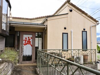 エイチアールオペレーションセンター誠(HR operation center)/入り口外観