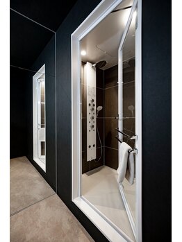 ヴィア デザイン(VIA DESIGN)/最高級ボディシャワー完備