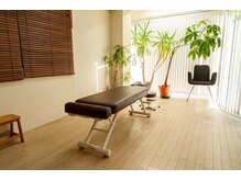 秋葉原ボディケア整体院/施術室・ベッド