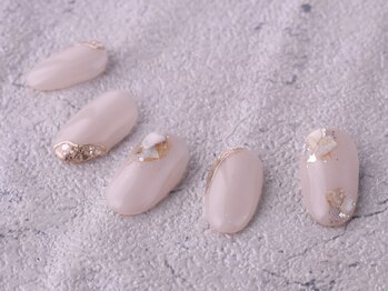 レヴィア(REVIA)の写真/《貸切空間》歴10年以上のスタッフがお客様のライフスタイルや雰囲気に合わせてぴったりのカラーをご提案♪