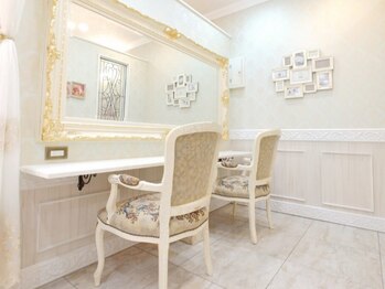 ティンク(Tink)/メイク直し用 ドレッサー