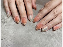 エム(em)/氷ネイル