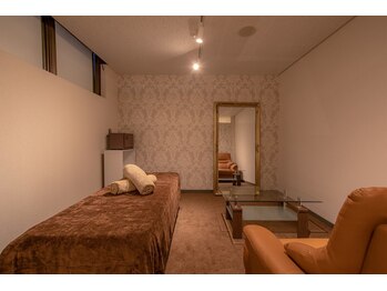 小顔フェイスラボ 四日市店(小顔FaceLabo.)/個室・半個室でゆったりと♪