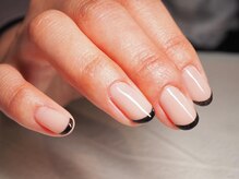 ビューティトリップ(Beauty TRIP)/お洒落なブラックネイル