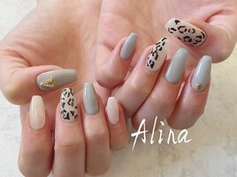ヒョウ柄ネイル