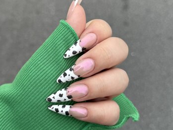 ゆびノさき +tennoji/フレンチアニマルネイル