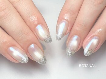 ジェルネイル専門【パラジェル・フィルイン・育爪推奨店】BOTA NAIL センター南駅前店の写真/【40種類以上のデザインから選べる★トレンドネイル】リーズナブルに流行を先取りして自慢の指先に♪