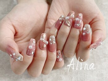 エリナネイルサロン池袋(Alina Nail Salon)/持ち込み/ゴテゴテデザイン