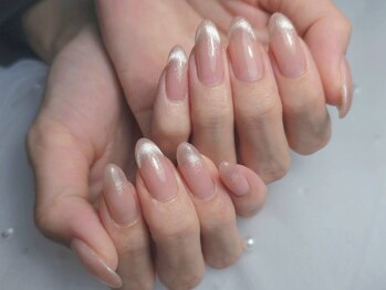 ネイルバイピヌ(nail by pinu)/マググラデ