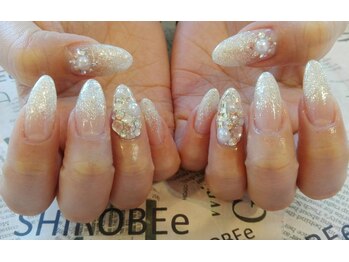 トータルサロン 白べぇーっ プラス/キラキラネイル☆