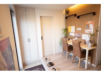 ナゴミ(和深 nagomi)/待合スペース