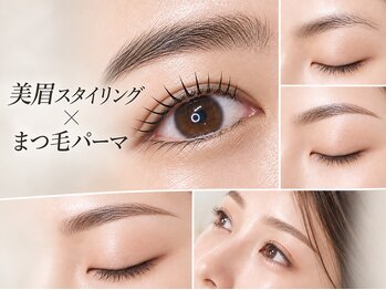 ケリア(Eyelash salon Kerria)の写真/自然で洗練された眉目元パーマ毛と骨格毛流れを見極黄金比ベース眉で美しく☆