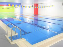 プールレッスンも開催中!お子様の見学等お気軽にご相談ください*