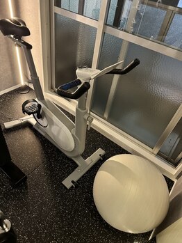 レガスジム 渋谷(REGAS GYM)/バイク・バランスボールあります