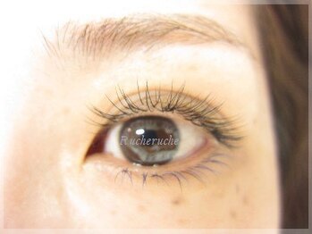 サロンドルシュルーシュ(salon de Rucheruche)/