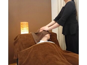 ヘッダープラス(header+)/新感覚のヘッドマッサージ