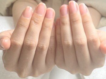 レイシモキタ 下北沢(REI SHIMOKITA)の写真/極上の下北沢ネイルケア自爪育成とハンドケアのWアプローチ★半個室空間で潤い溢れるワンランク上の手元
