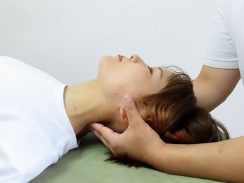 ニシノ スタイル カイロアンドパーソナルトレーニング(NISHINO STYLE)の写真/【WHO公認国際資格保有】筋膜×神経科学の本格整体で首肩こりから解放!頭痛・眼精疲労にも!