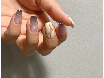 イオネイル(io nail)の写真/【半田山/新規10%オフ】働く女性に人気◇日常に溶け込む上品ニュアンス&大人シンプルネイル♪