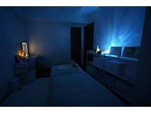 アミ(AMI)/海の中の異空間