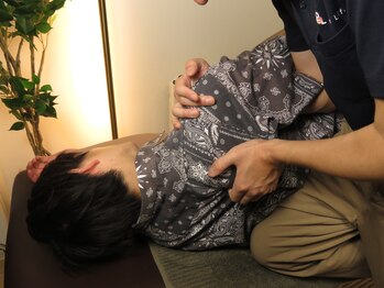 サーナティオ 五反田店(Sanatio)/施術風景（肩甲骨）