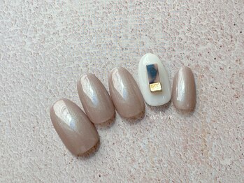 エストリブレ(estLivre)/べっ甲パーツネイル