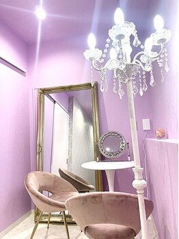 プルント(PULUNTO)の写真/憧れの韓国艶水光肌へ＊毛穴解消、肌質改善は当店にお任せ！いくつになっても自信が持てるお肌へ♪