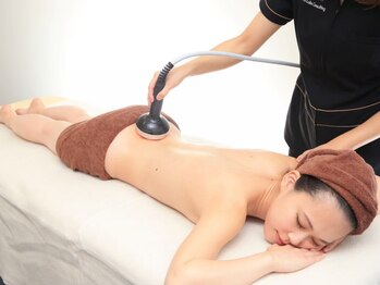 スパチャーレ(Spa ciare)の写真/短期間で結果出し♪全身痩身【痩身マシン4種類を一度に体験★90分￥9900】驚きの結果にリピ続出◎