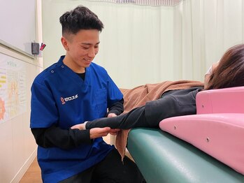 ゼロスポ鍼灸 整骨院 美野島/体の不調に親身に向き合います！