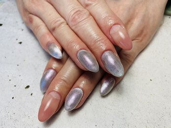 ヘアーアンドネイル ルシア(Hair&Nail Lucia)/シンプルマグネットネイル!