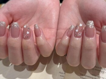 アイネイルズ 三宮店(I nails)/イニシャルラメハート¥7100