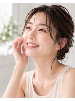 【医師監修】シミ/毛穴/たるみケア専門店 Frohの写真/【40代からの大人肌に】ぷにょぴた効果◎ハリ感つや感UP効果◎