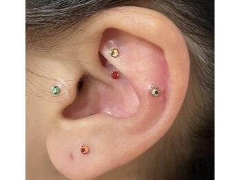 マル(malu)/耳ツボジュエリー