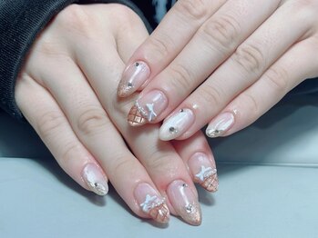 U miの写真/特別な一日を、華やかに彩るネイル☆結婚式やパーティーなど特別なシーンにふさわしいデザインが得意♪