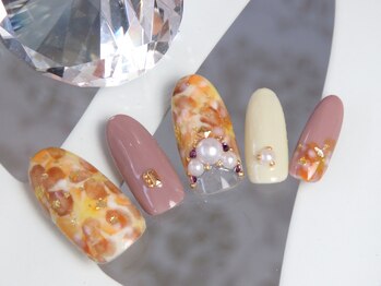 アートスタジオ グラッセ(Art Studio gLAsse)/秋フラワーネイル ¥12500