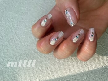 ミリネイルズ(milli nails)/クリアにひと癖アート