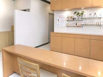 エステティックスギヤマ 三ノ輪店/カウンセリングカウンター