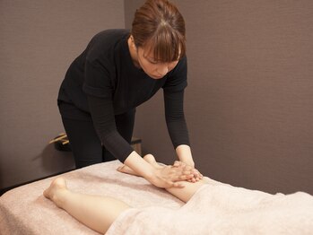 リラクゼーションガーデン バリ(BALI)/全身もみほぐし(30分)　¥2046