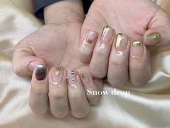 スノー ドロップ(Snow drop)/ニュアンスネイル