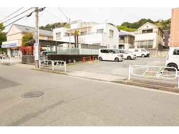 ほぐし処ゆるる 南大沢本店/第二駐車場写真1