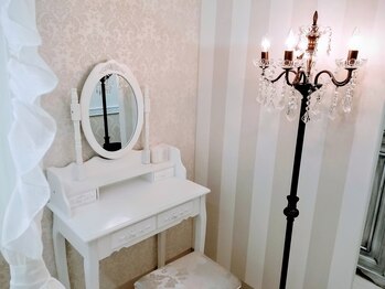 ティアラ バイ エミタス(TIARA by emi+)/お化粧直しスペースも充実