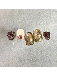 ピンクネイル