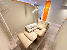 オメカシ 栄店(omekashi)の雰囲気(半個室で安心)