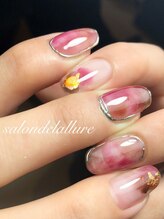 サロンドラリュール(Salon de L'Allure)/