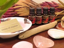 精油はアリゾナ州の貴重なエッセンシャルエッセンスを使用。