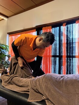 ヒトイキ(Hito-Iki)の写真/【男性の方でも大歓迎◎】仕事帰りにも気楽に立ち寄れるので,デスクワークから来る不調を解消へ導きます♪