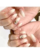 グラマラス プレジール 中野店(glamourous plaisir)/☆白グラデーション☆