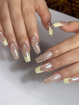 ウズ(UZU)/フレンチネイル