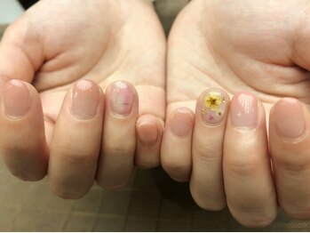 プラハネイル(+HER 美甲)/ブランケットチェック×押し花